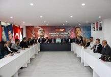 BU KARANLIK DÖNEMİ, DEMOKRASİYLE AŞACAĞIZ